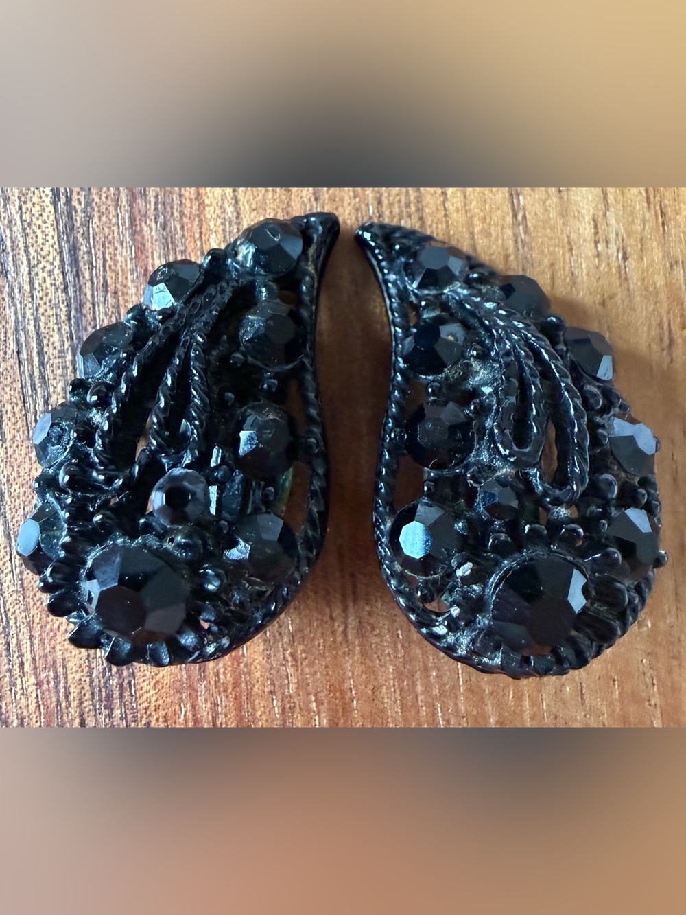 Vintage Black Rhinestone Paisley Beaded Teardrop Clip On Earrings